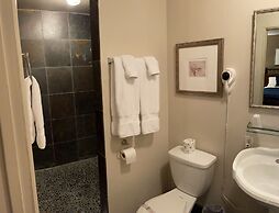 Sierra Woods Lodge