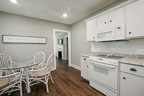 Historic Cottage for 6 Porch swing Pets