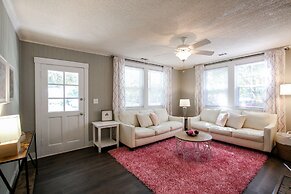 Historic Cottage for 6 Porch swing Pets