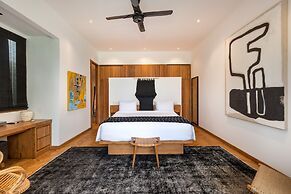 Villa Wolfe by Villa Finder