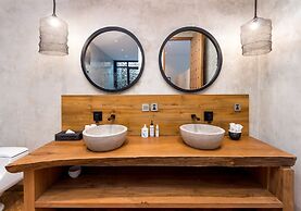 Villa Wolfe by Villa Finder