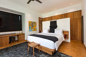 Villa Wolfe by Villa Finder