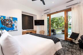 Villa Wolfe by Villa Finder