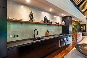 Villa Wolfe by Villa Finder