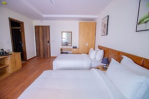 Sea Breeze Hotel & Villa