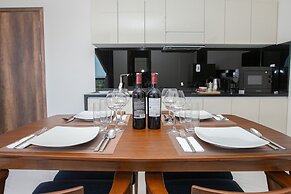 Sea Breeze Hotel & Villa