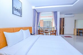 Sea Breeze Hotel & Villa