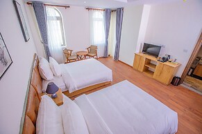 Sea Breeze Hotel & Villa