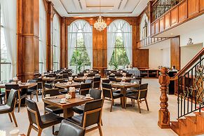 Sea Breeze Hotel & Villa