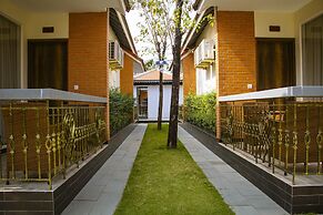 Sea Breeze Hotel & Villa