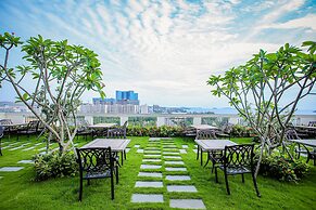 Sea Breeze Hotel & Villa