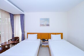 Sea Breeze Hotel & Villa