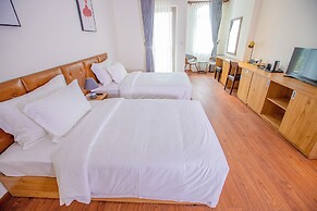 Sea Breeze Hotel & Villa