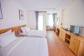 Sea Breeze Hotel & Villa