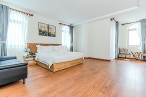 Sea Breeze Hotel & Villa