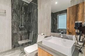 Sea Breeze Hotel & Villa