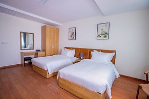 Sea Breeze Hotel & Villa