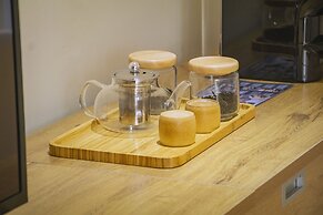 Sea Breeze Hotel & Villa