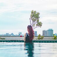 Sea Breeze Hotel & Villa