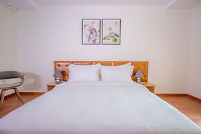 Sea Breeze Hotel & Villa