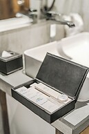 Sea Breeze Hotel & Villa