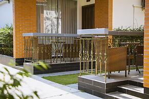 Sea Breeze Hotel & Villa