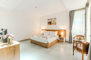 Sea Breeze Hotel & Villa