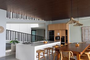 Greenhill Mountain City View 8BR Villa Heated Pool