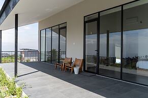 Greenhill Mountain City View 8BR Villa Heated Pool