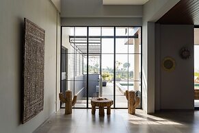 Greenhill Mountain City View 8BR Villa Heated Pool