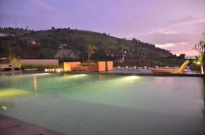 Greenhill Mountain City View 8BR Villa Heated Pool
