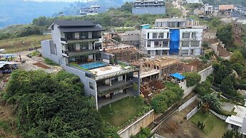 Greenhill Mountain City View 8BR Villa Heated Pool