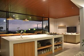 Greenhill Mountain City View 8BR Villa Heated Pool