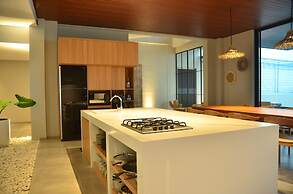 Greenhill Mountain City View 8BR Villa Heated Pool