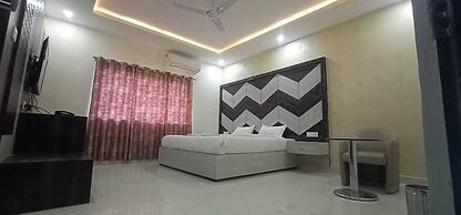 Hotel Rajwada Palace