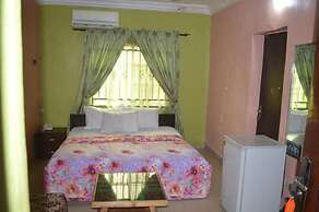 Hardrock Hotel and Suites Ltd