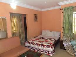 Hardrock Hotel and Suites Ltd