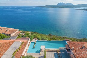 Casa Emozione With Shared Pool