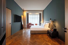 sly Berlin