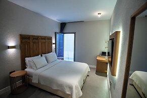 Zena Hotel Alaçatı Adults Only