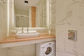 Flatbook City Center SPA Apartments