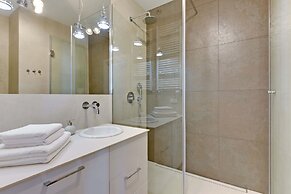 Flatbook City Center SPA Apartments