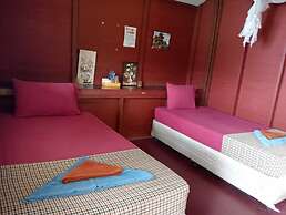 OK2 Mamajim Bungalows