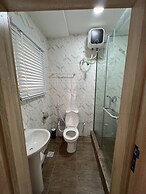 Thapunchline Apartments & Hotels
