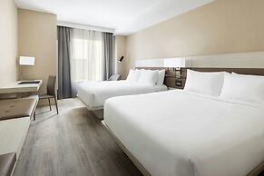 AC Hotel St. Petersburg Downtown