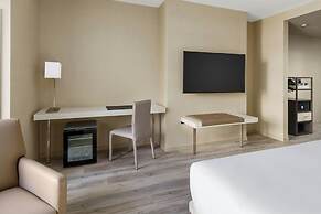 AC Hotel St. Petersburg Downtown