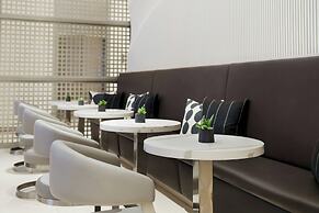 AC Hotel St. Petersburg Downtown