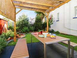 English Riviera Coastal Holiday Home in Devon UK