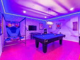 Wonderland Home W/private Pool Near Disney 5 Bedroom Home by Redawning