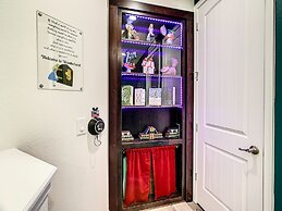 Wonderland Home W/private Pool Near Disney 5 Bedroom Home by Redawning
